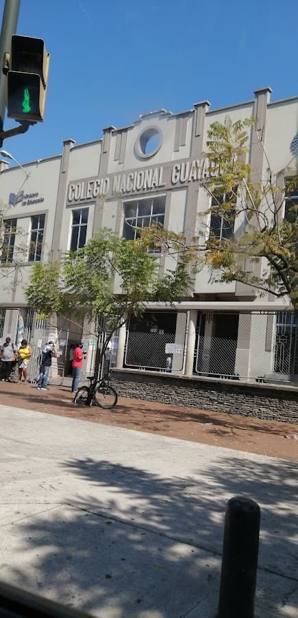 Instituto Superior Tecnológico Guayaquil