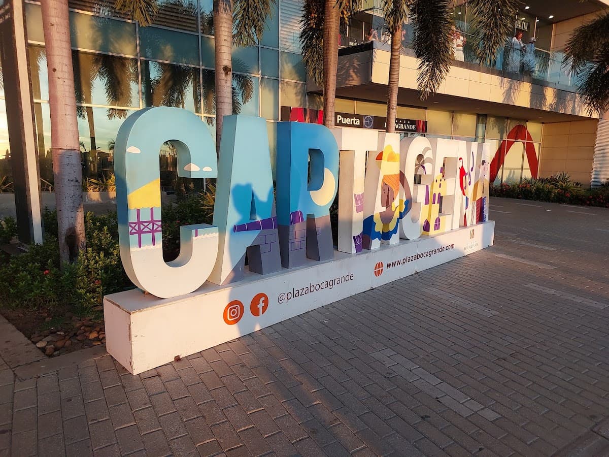 Plaza Bocagrande Centro Comercial