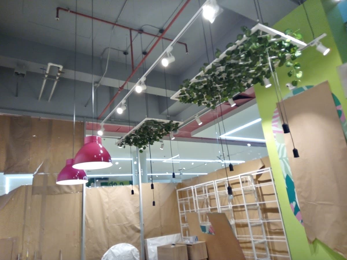 Soluciones Eléctricas y Mecatrónicas Medellín - Energía Solar e Instalación de Cargadores Eléctricos — foto