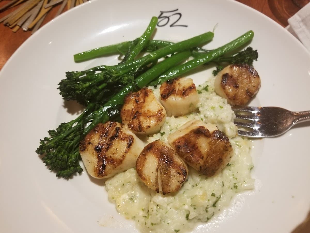 Seasons 52 — foto