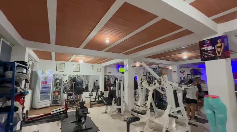 GYM BODY PERFECT — foto