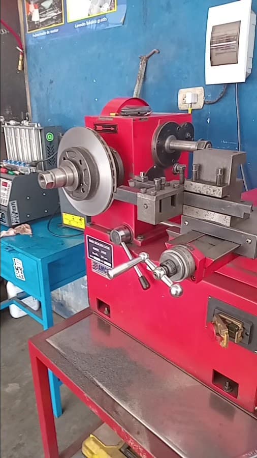 Taller de Mecanica - MARTINEZ SOLUCIONES AUTOMOTRICES — foto