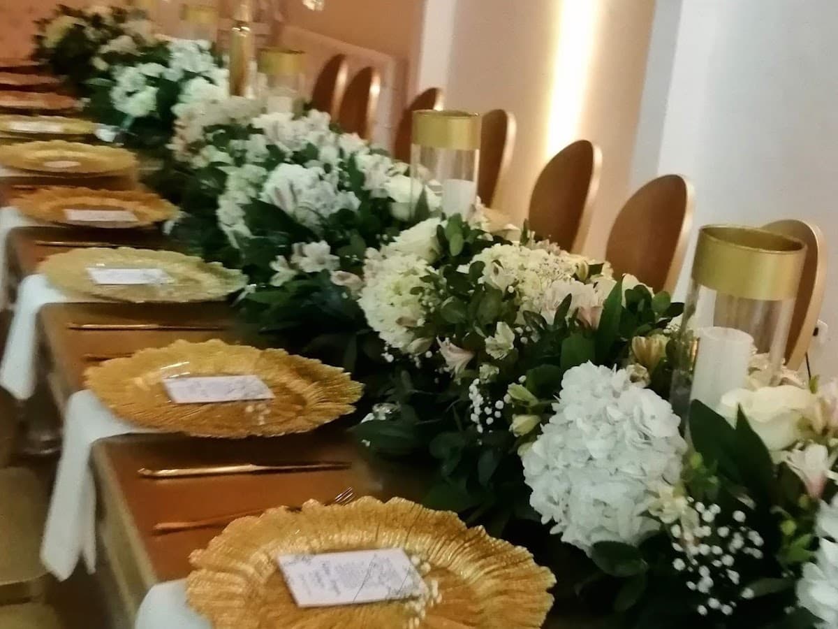 Casa de Eventos Barcelona Plaza (Alquiler de mobiliario y menaje para eventos)