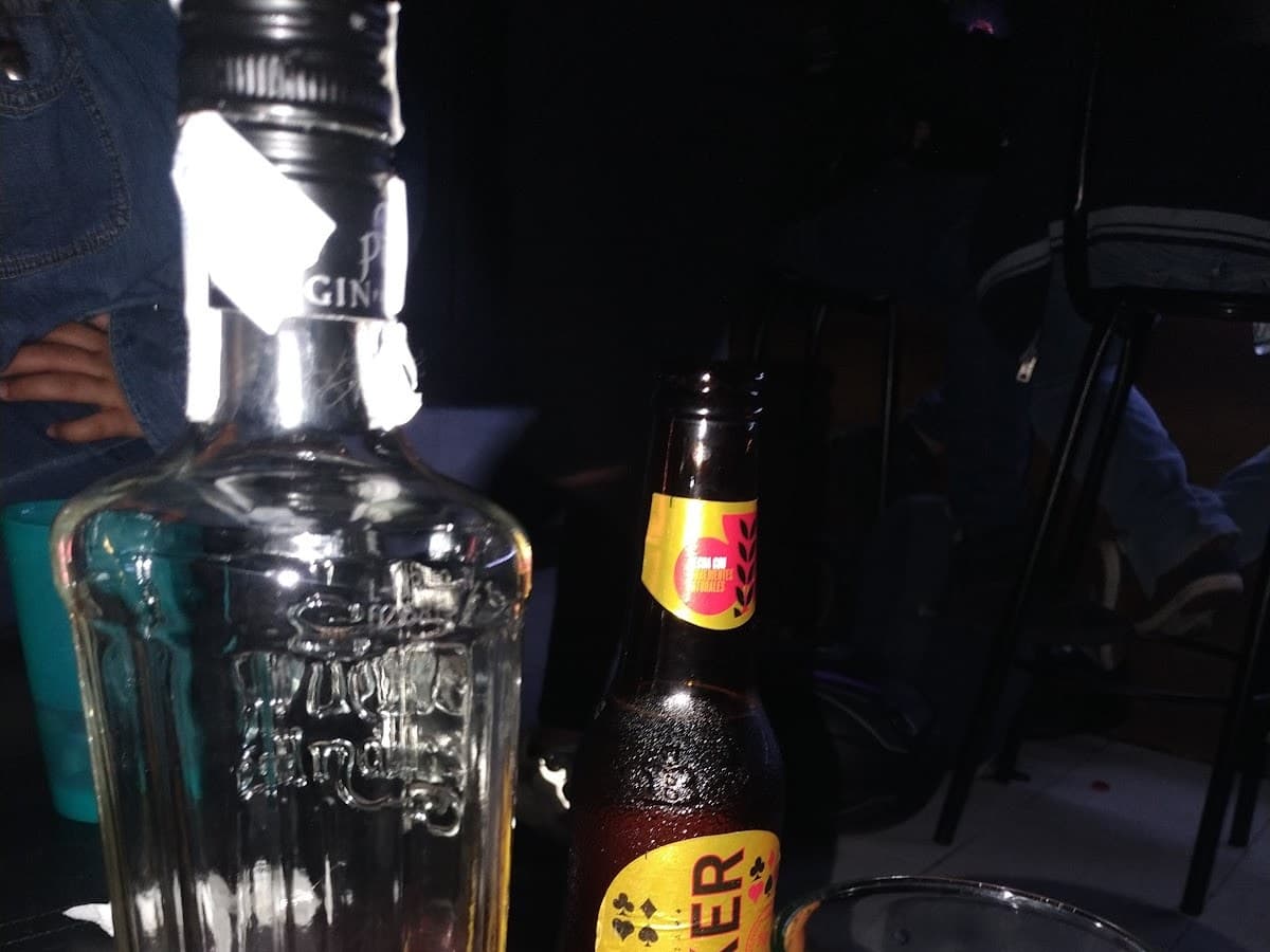 Shuffle Live Music — foto