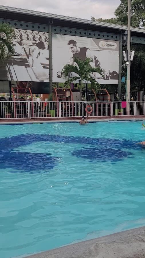 Gimnasio Comfamiliar Cámbulos — foto