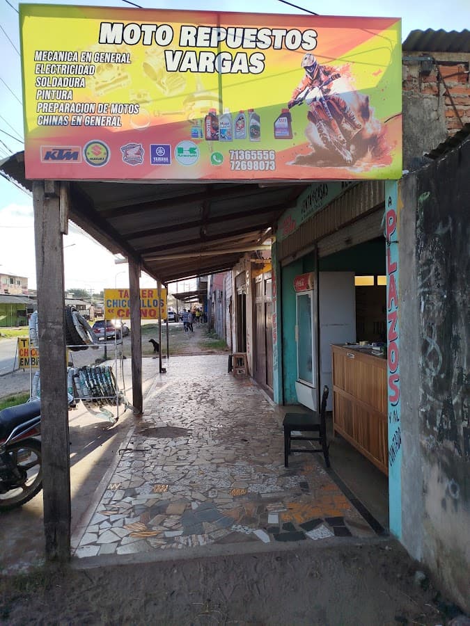 Taller y Moto repuestos CHUMBO — foto