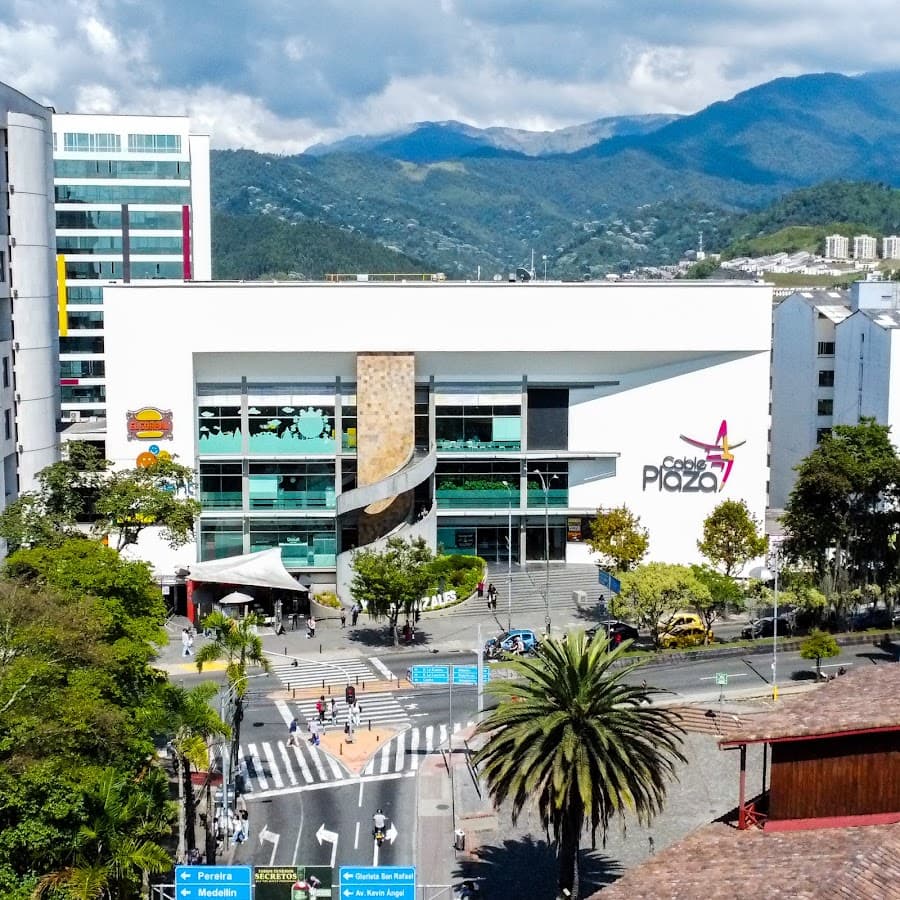 Centro Comercial Cable Plaza