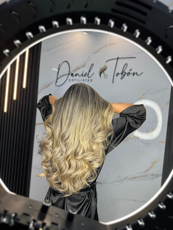 Daniel Tobón Estilistas — foto