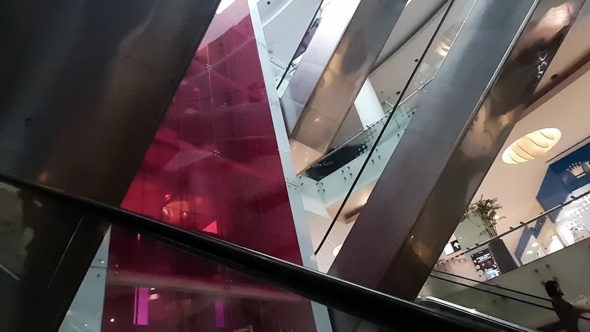 Real Plaza Salaverry — foto