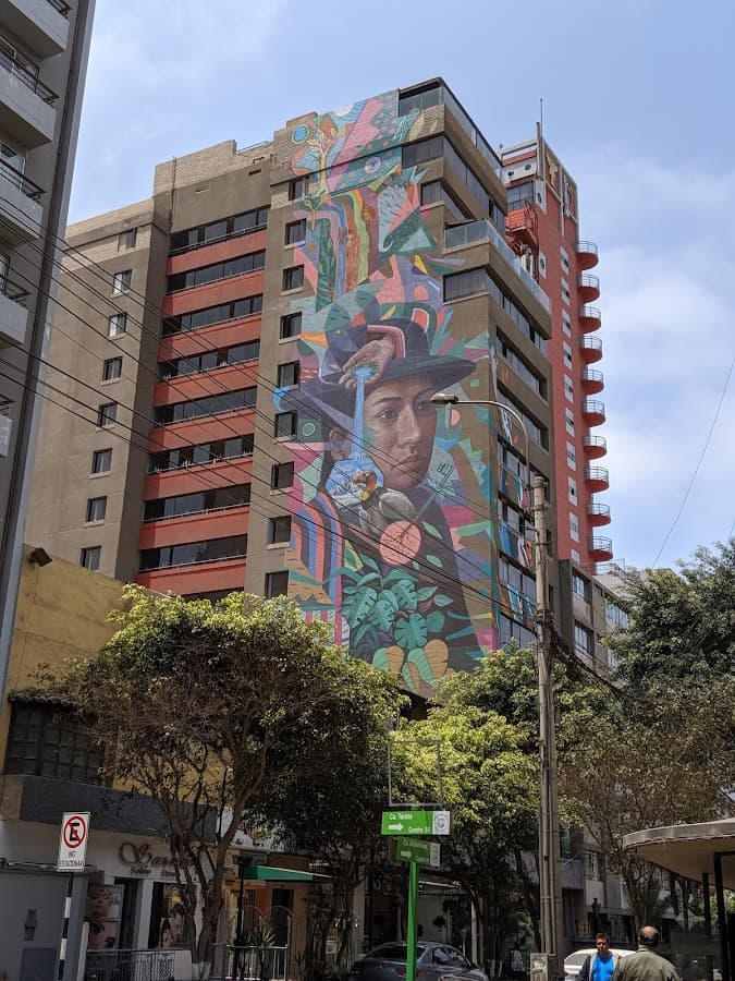 NAIA Miraflores — foto