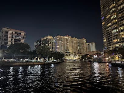 Laura Ward Riverwalk Plaza