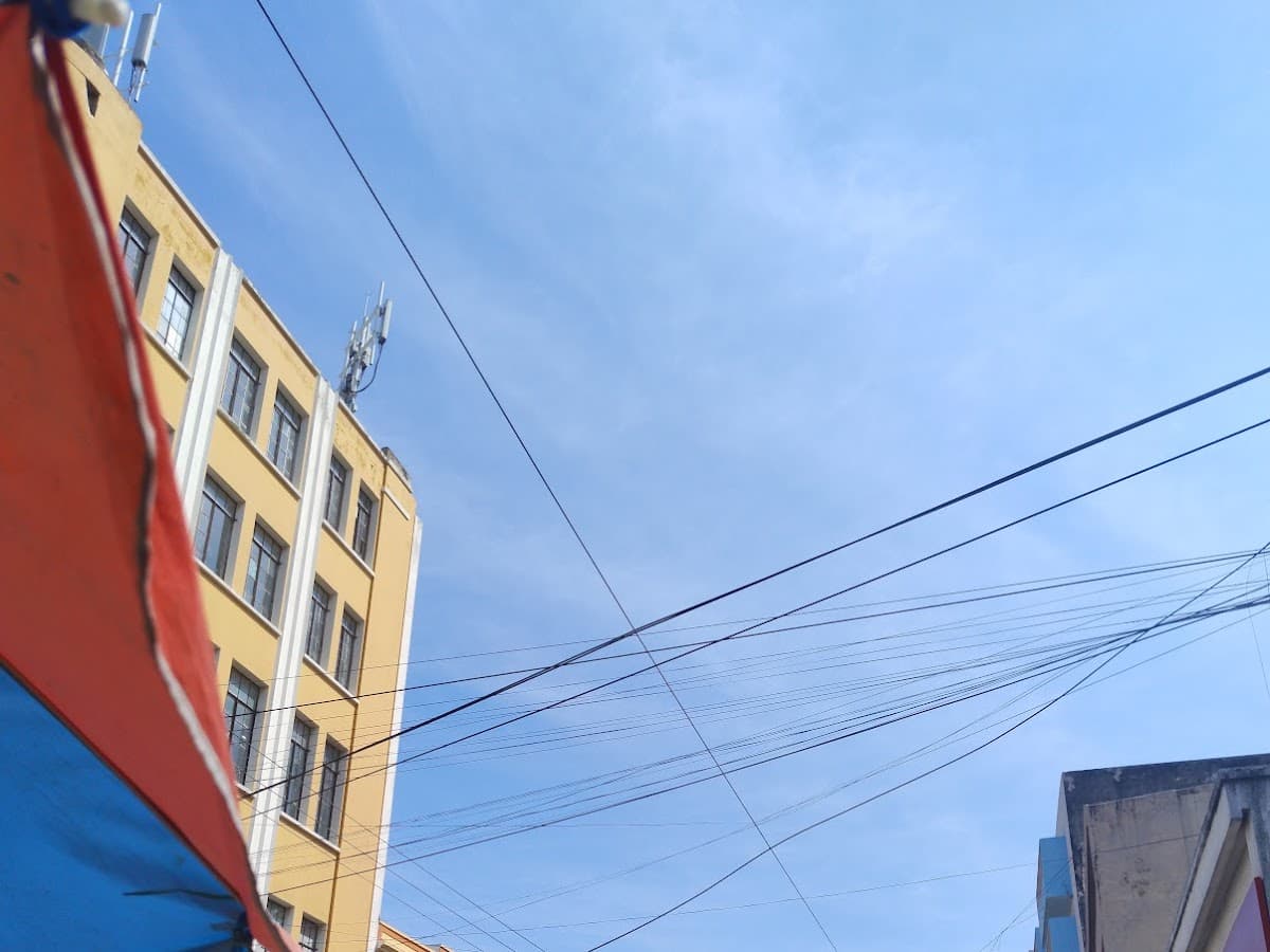 Edificio Centro Profesionales — foto