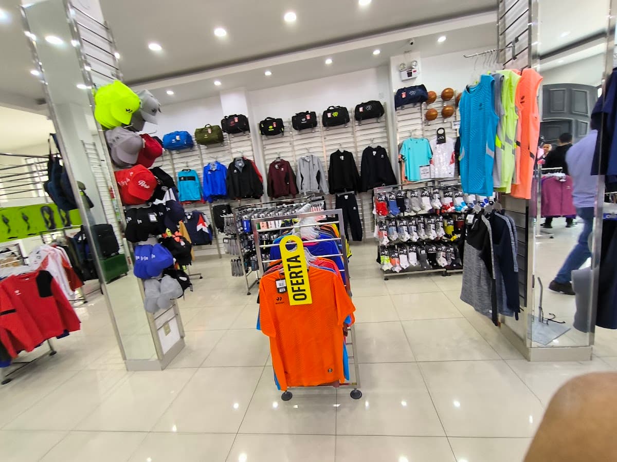 Tienda Rojinegra — foto