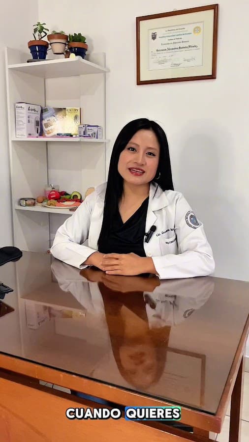 Nutricionista Geovanna Simbaña - NUTRICIONISTA VALLE DE LOS CHILLOS — foto