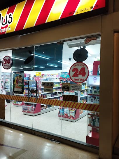 la rebaja Plus No. 18 DROGUERIA Y MINIMARKET San diego Medellin — foto