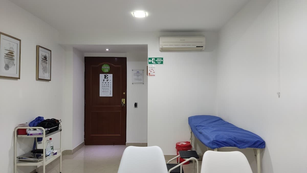 Dr. Martín Burbano – Médico General en Pereira