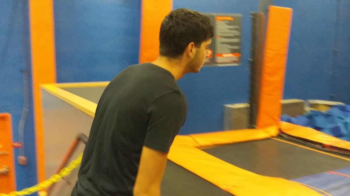 Sky Zone Trampoline Park — foto