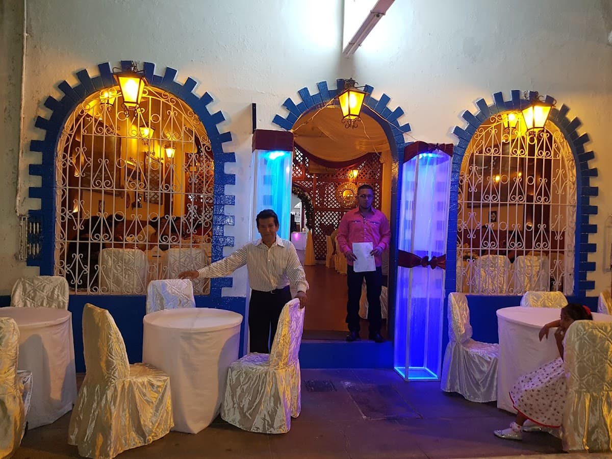 Restaurant Turistico "El Meson" Iquitos — foto