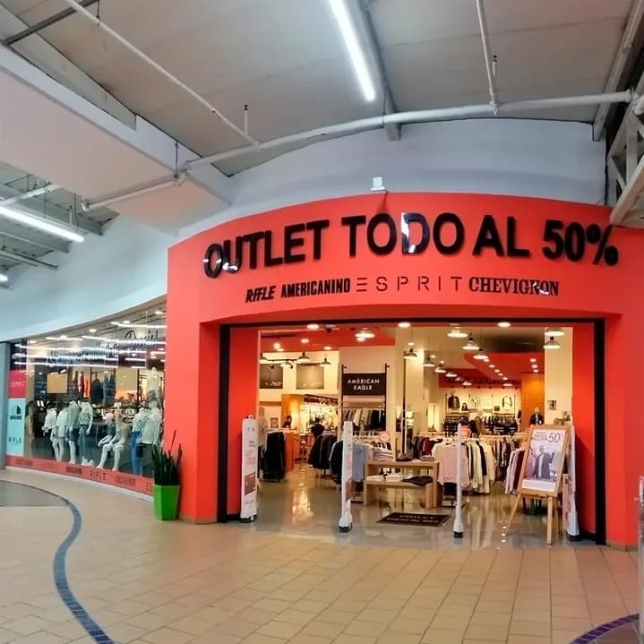 Centro Comercial Unico Outlet 2