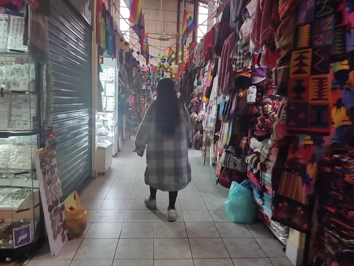 MERCADO ARTESANAL DE CUSCO PERÚ — foto