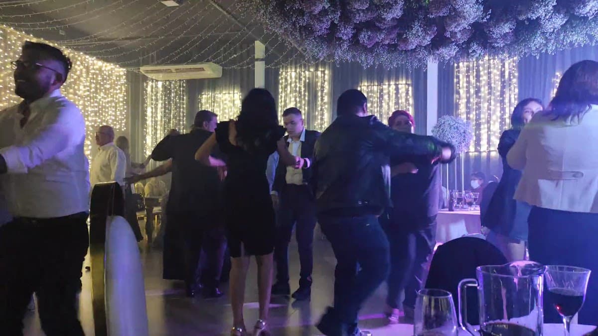 Salon De Eventos VERSATTO — foto