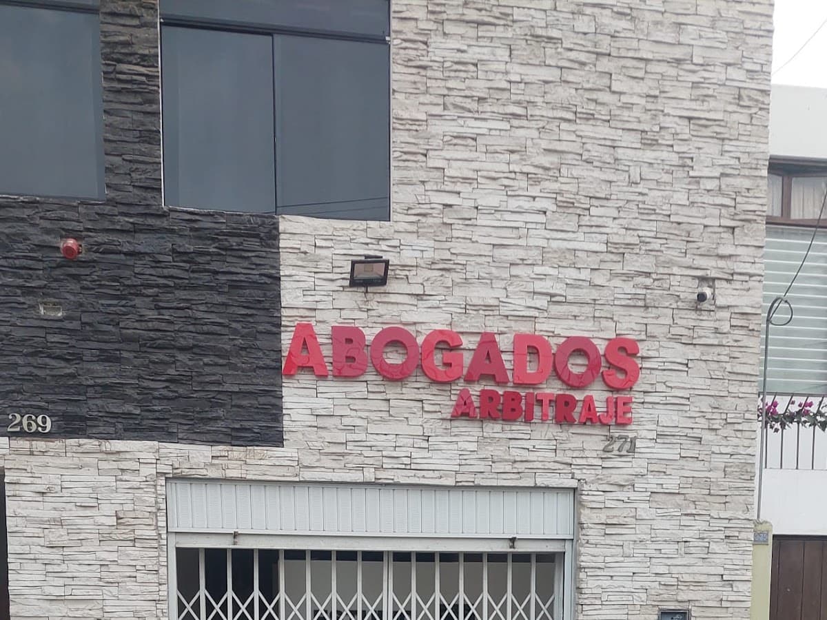 Pérez Capurro, Vásquez & Alvarado Abogados