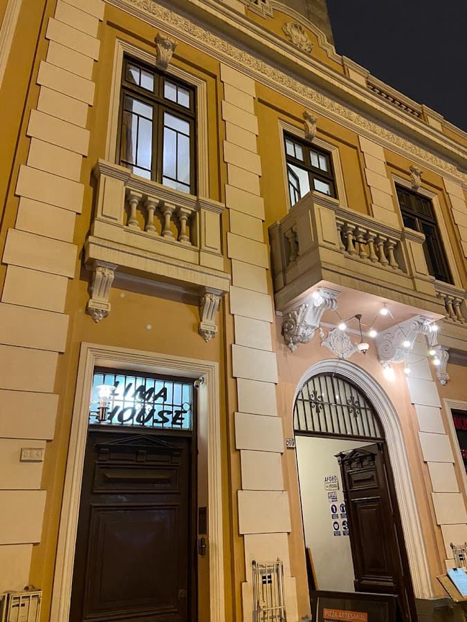 Lima House Hostel
