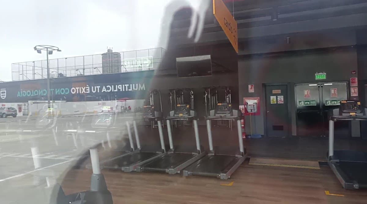 Gimnasio Smart Fit - Plaza Vea Alfonso Ugarte — foto