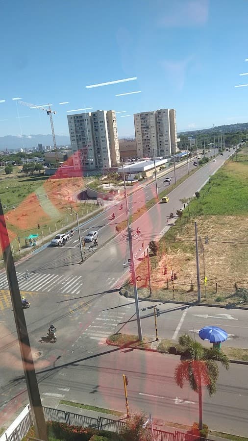 EDIFICIO EMPRESARIAL PROHUILA — foto