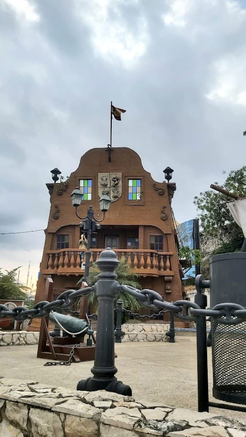 Faro Las Peñas (Mirador 360°) — foto