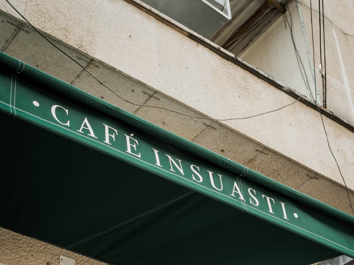CAFÉ INSUASTI