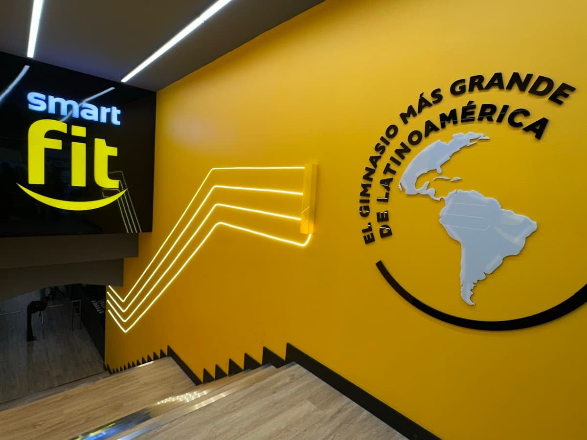 Gimnasio Smart Fit - 9 de Octubre
