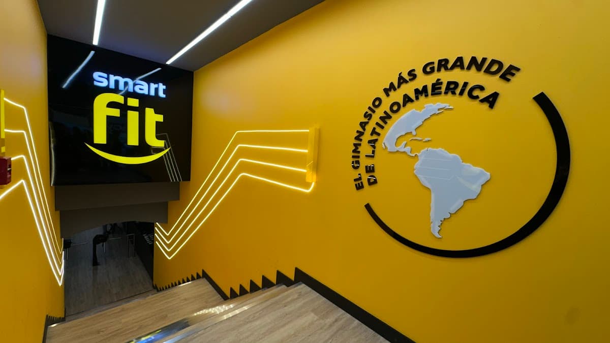 Gimnasio Smart Fit - 9 de Octubre — foto