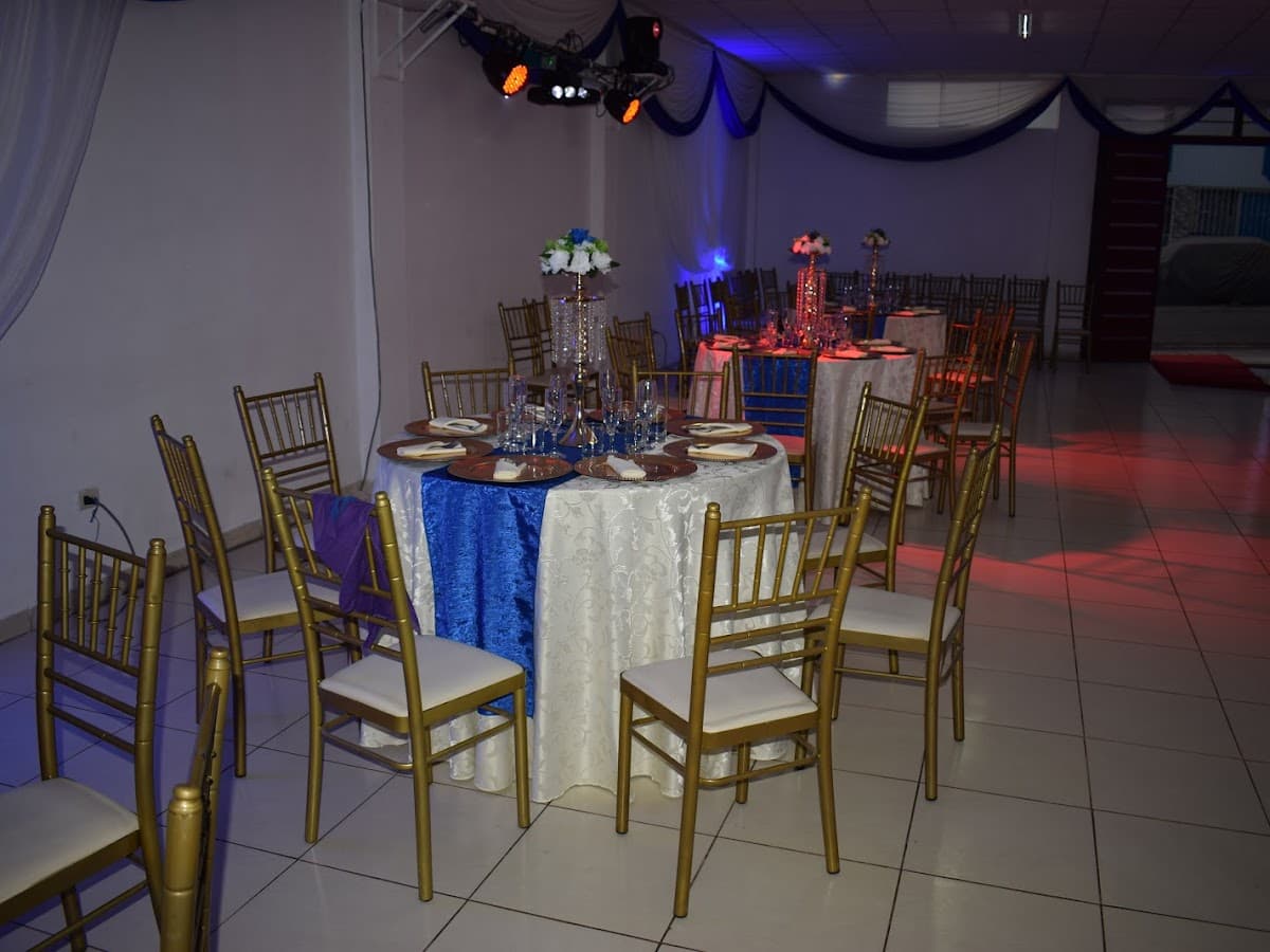 Salón de eventos "LUCEROS" — foto