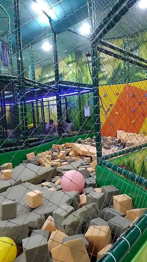 The Jungle In The City — foto