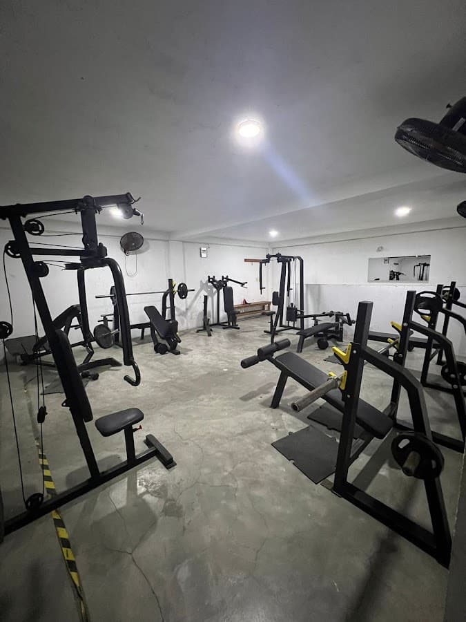 Steel Body — foto