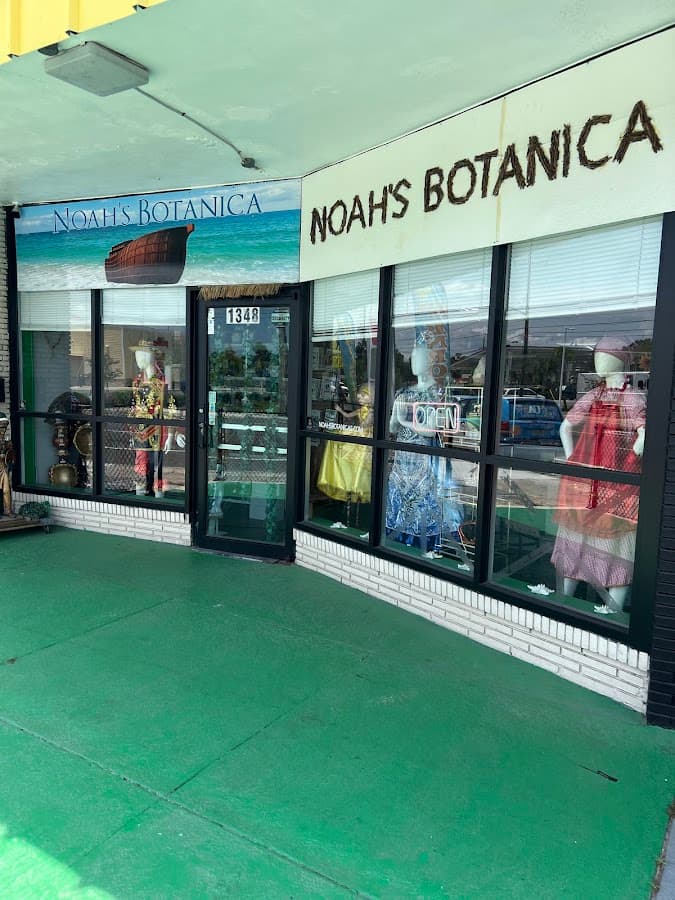 Noah's Botanica