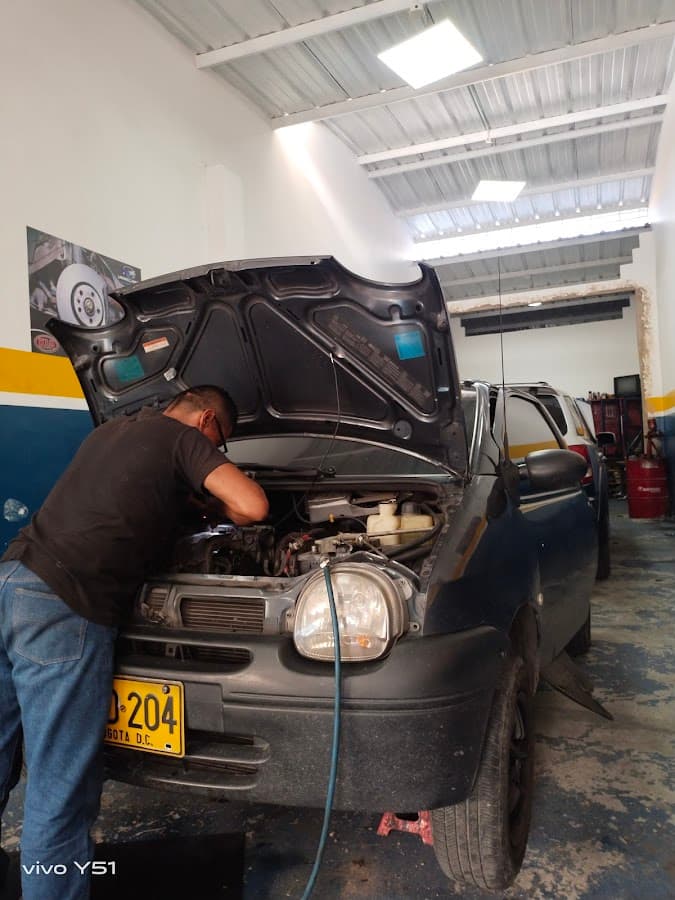 Taller Automotriz Unimecanic — foto