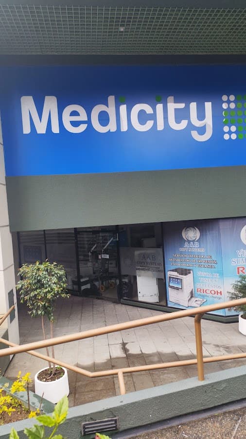 FARMACIAS MEDICITY QUITO CORDERO — foto