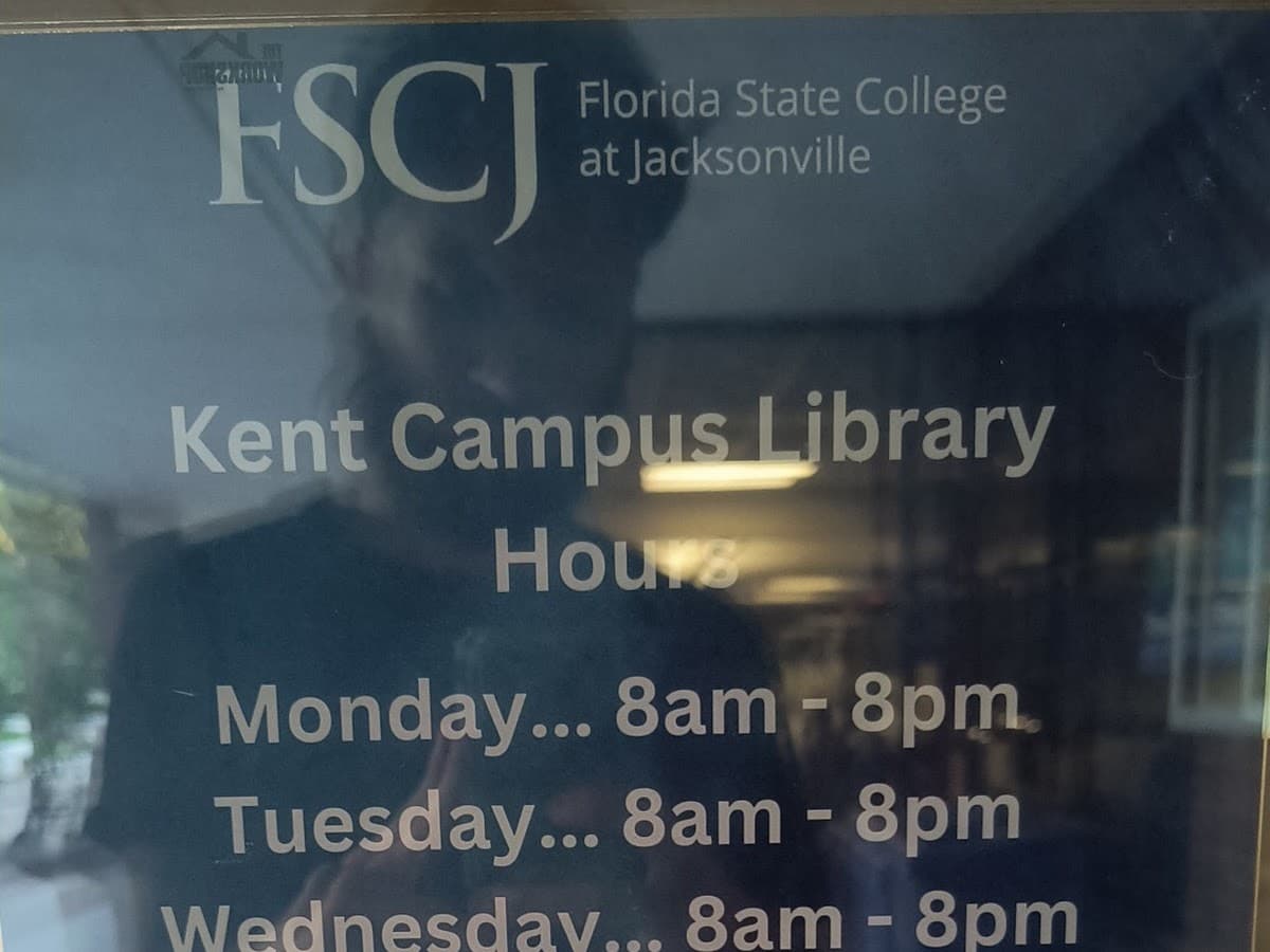 Florida State College at Jacksonville: Kent Campus — foto