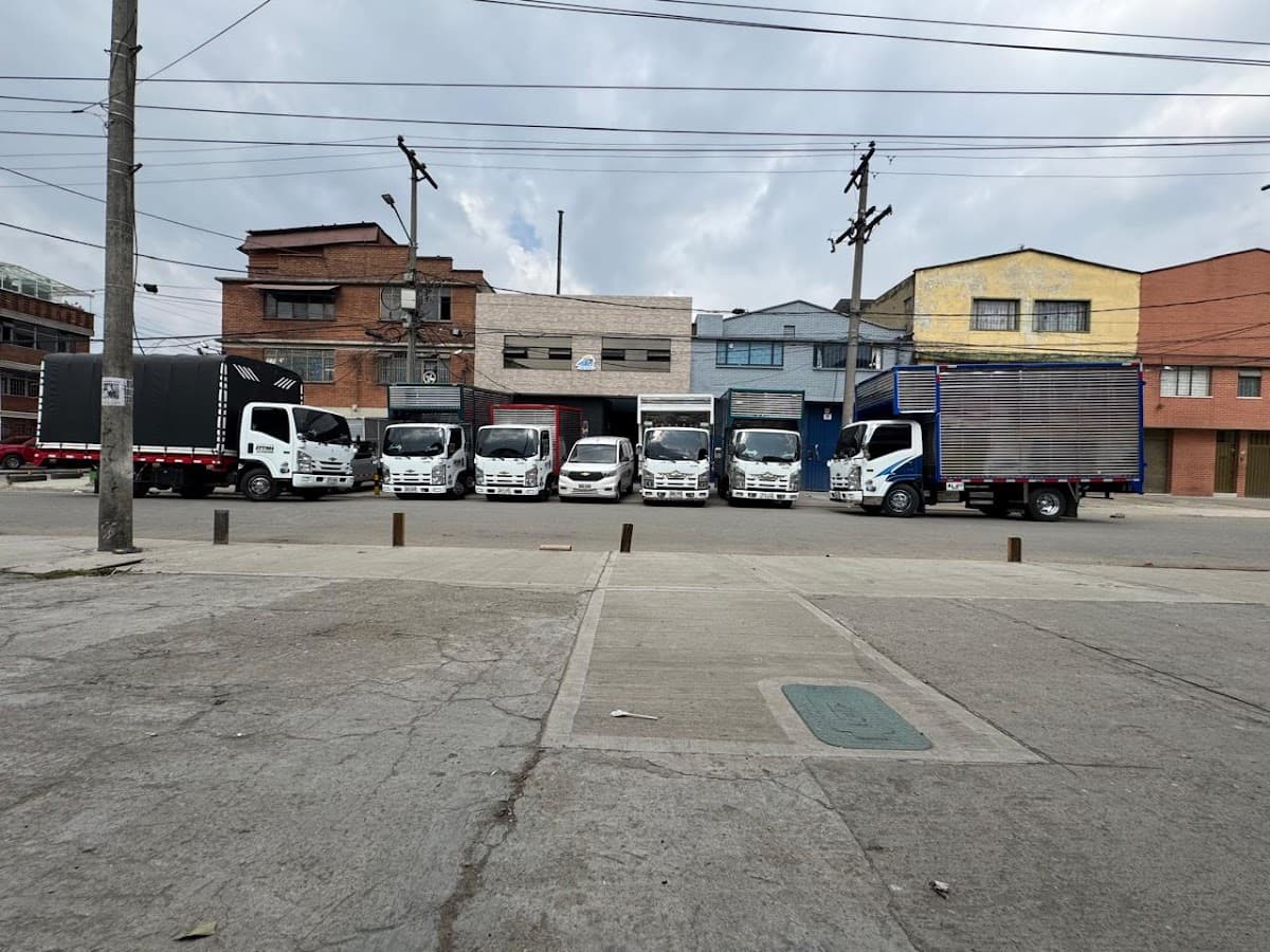 GRUPO OPERATIVO LOGISTICA Y TRANSPORTES SAS