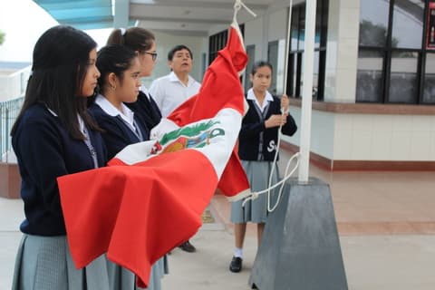 Colegio Santa María Piura