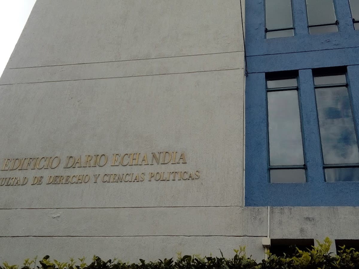 Consultorio Jurídico Universidad Del Tolima — foto