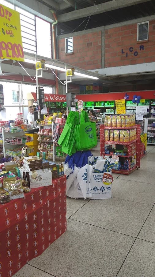 Supermercado Surti Facil Pereira