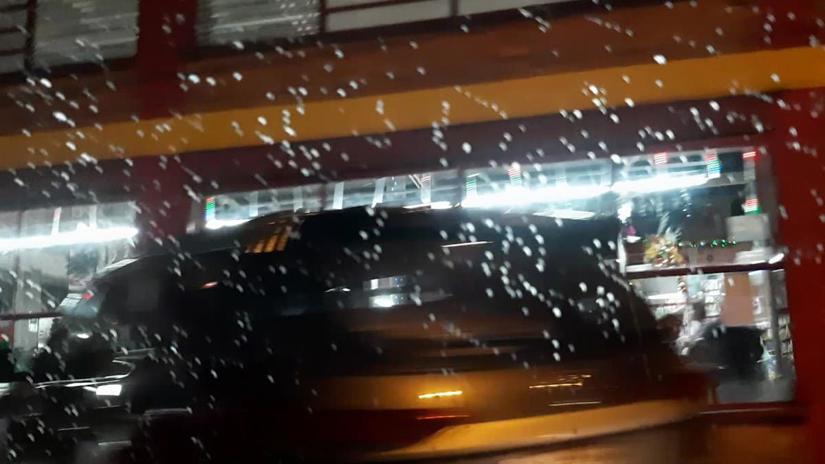 Supermercado Surti Facil Pereira — foto