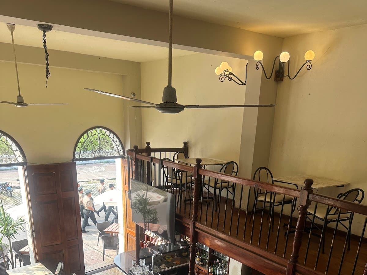 Le Bateau Ivre - Bistro
