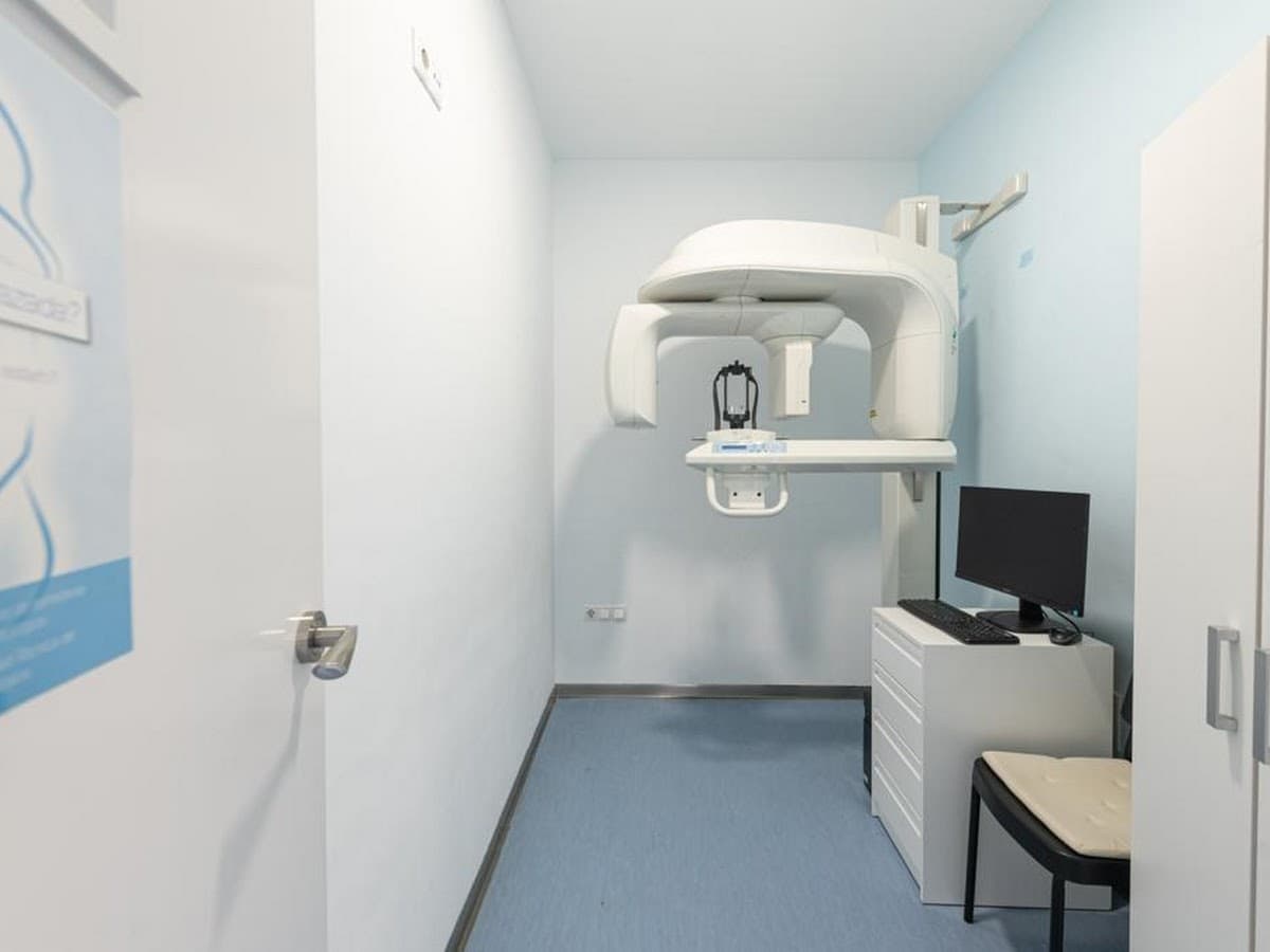 Clínica Dental Del Valle