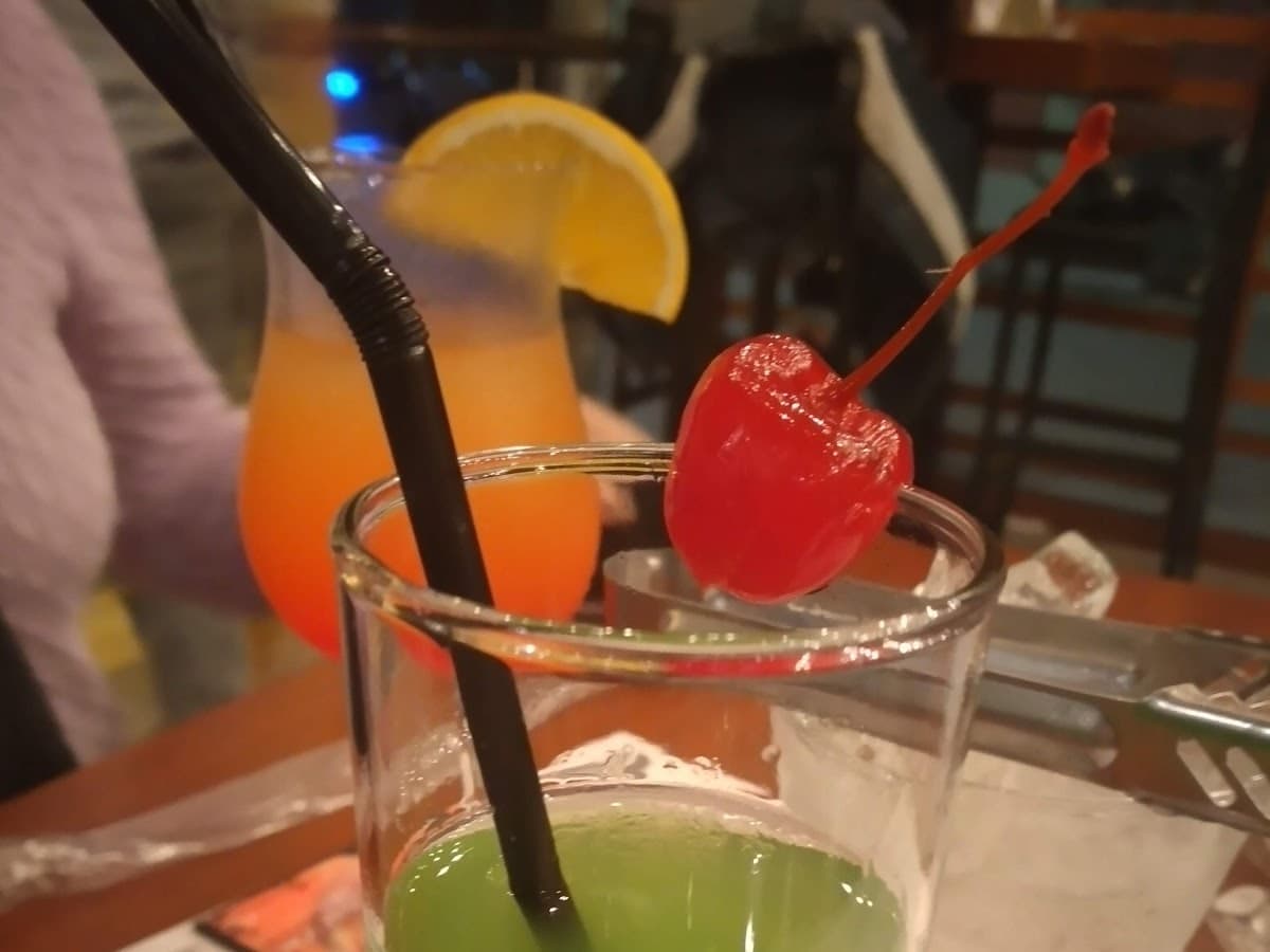 Karma Restobar — foto