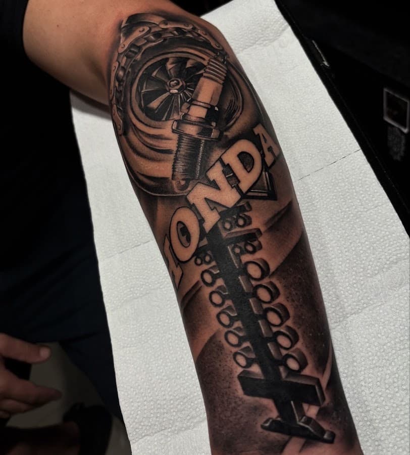 King's Tattoo — foto
