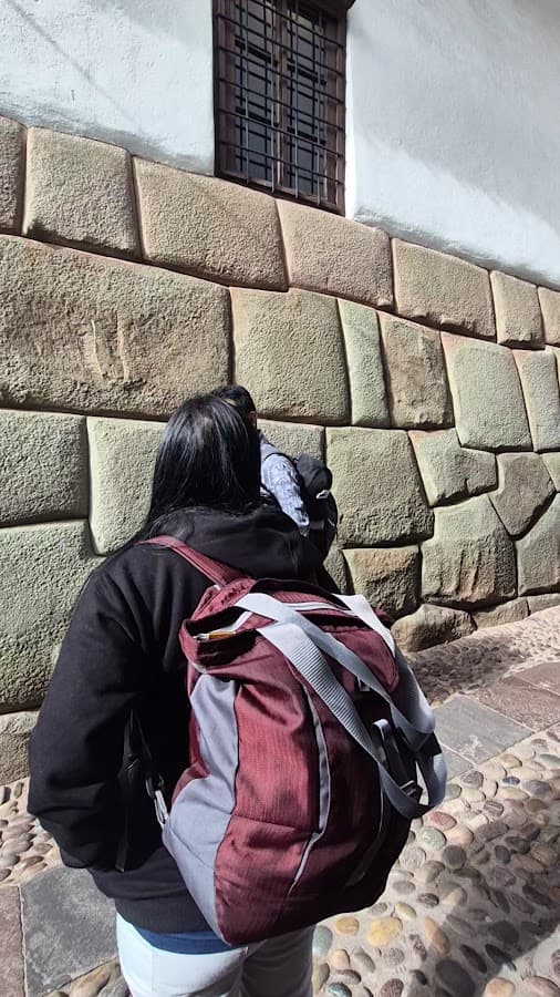 Piedra de los 12 ángulos — foto